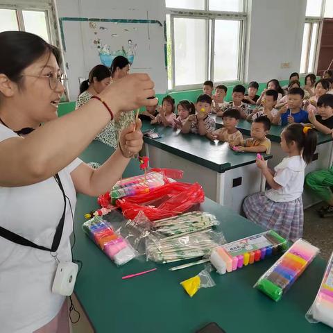 祥符区罗王镇罗王小学“双减”下的趣味手工课堂