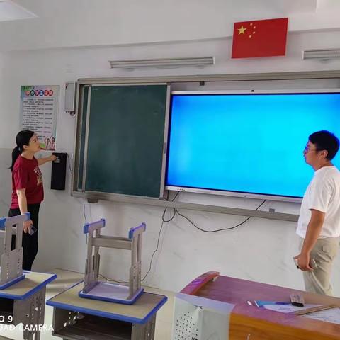 护航开学 电教在行动——乐平市实验学校电教处开学前电教设备的排查纪实