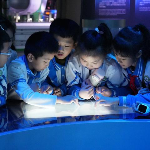 “红领巾学科学”——海口市第十一小学2026年科普主题教育活动