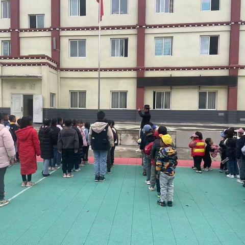 开学在即安全先行——卡攻乡小学安全第一课