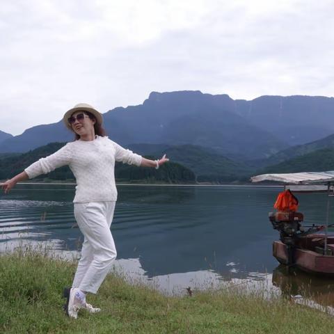 桌山仙女湖游玩