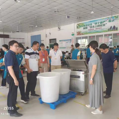 陪餐是爱，温暖相伴——徐营镇党委书记在徐营镇初级中学陪餐