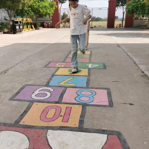 校园活力新地标，绘出童趣新天地