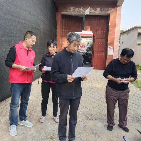 太平村开展保障秋收期间农机安全秸秆禁烧工作