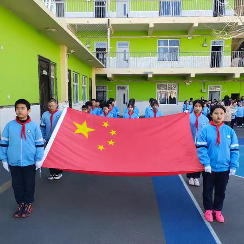 治水兴水，彰显中国智慧——外国语小学主题升旗仪式
