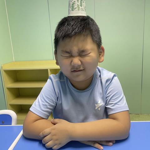 皓皓全脑，感统课堂风采 上课老师：杨老师 上课学员：睢景皓 上课内容：注意力+记忆力+思维力