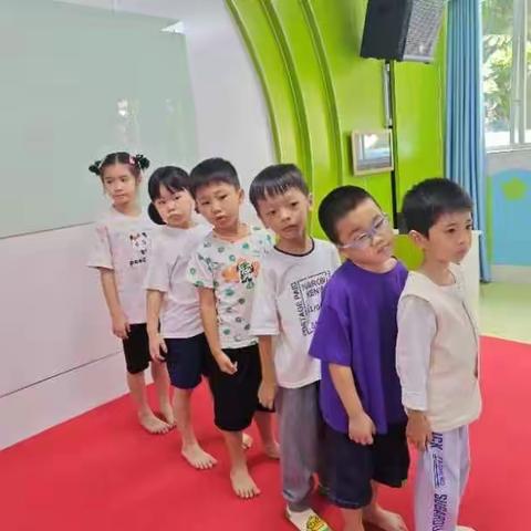 本周音乐律动课堂风采