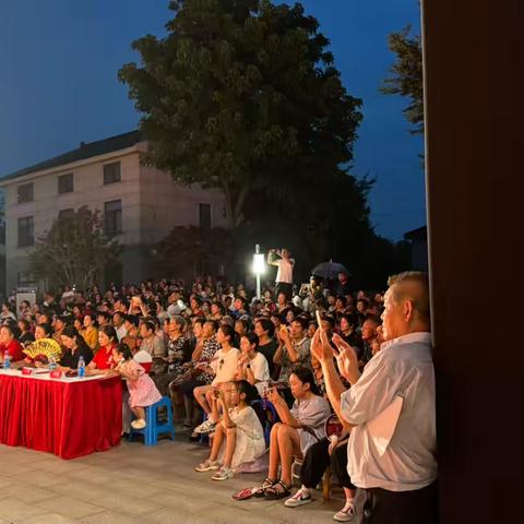 文明芦荡幸福夜——“牙博士”杯群舞飞扬2024常熟广场舞大赛沙家浜镇广场舞选拔赛在沙家浜镇语溪广场举行