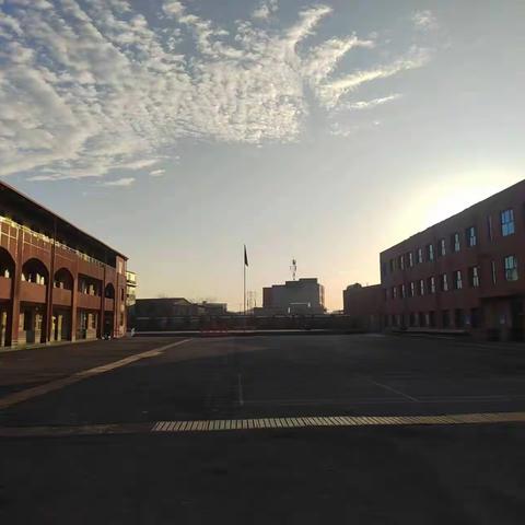 法治安全进校园 平安护航助成长 ——武安市塔东小学联合公安局、法院开展法治安全教育进校园活动