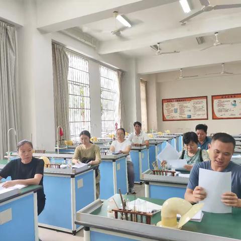 凝心聚力共研讨 精准施策促提升 ——海口市第一中学初三化学组科组活动
