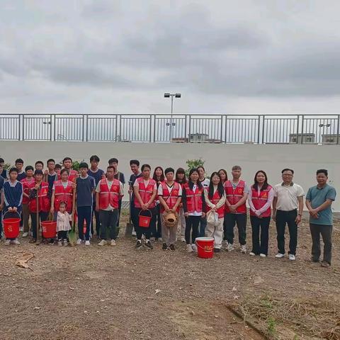 共植 “恒青林”，齐育栋梁苗  —— 记横山中学与南青村校家社共育植树活动