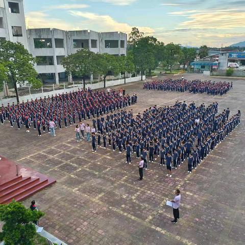 台风过后齐行动，爱国卫生见担当 ——斗门区横山初级中学灾后环境整治纪实