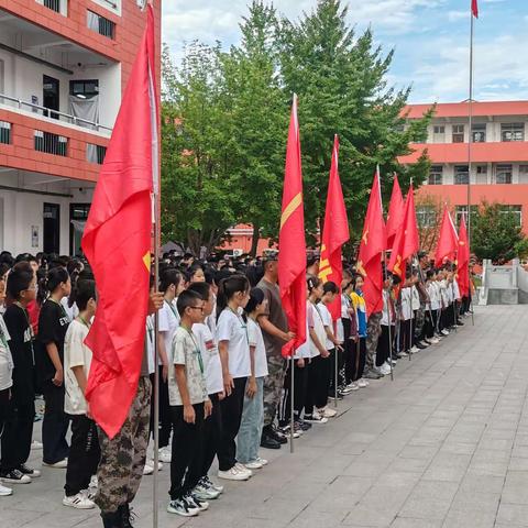 年少正当时，青春待启航