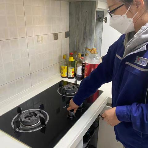 奉劝大家：这种燃气管被称为“夺命管”，很容易“漏气”，可别不当回事！