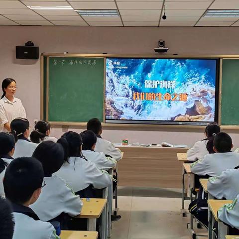 课堂展风采，教研促成长——东原实验学校理化生组半天无课日纪实