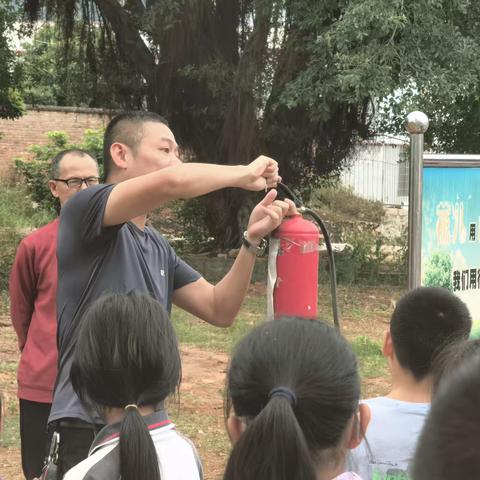 榜头后堡小学开展防灾减灾教育活动