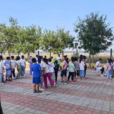 关注脊柱健康 促进健康成长——南赵扶镇冯庄中心小学脊柱侧弯健康筛查活动纪实