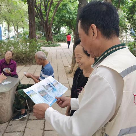 【温泉街道河东社区】开展“护河爱水 清洁家园”宣传倡导活动