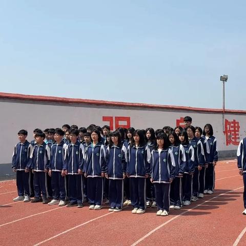 八年级九班“七个一分钟”：方寸之间，筑梦成长
