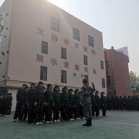 且抒凌云志，不负少年时——无棣县第二初级中学2024级12班军训纪实