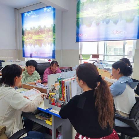 集思广益，共同进步                   ——九年级数学教研组集体备课教研