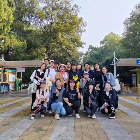 “骑行绘景，教研同行”——武昌区袁凌巧美术卓越团队东湖写生之旅