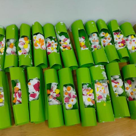 黎族美食竹筒饭