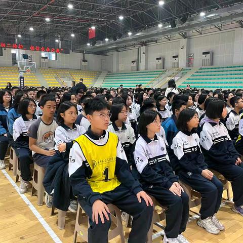 把握初二转折 相信未来必赢——长郡云龙实验学校C2301主题家校交流会