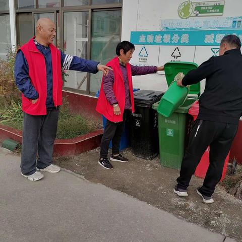 荷花路街道桃园村垃圾分类工作持续宣传