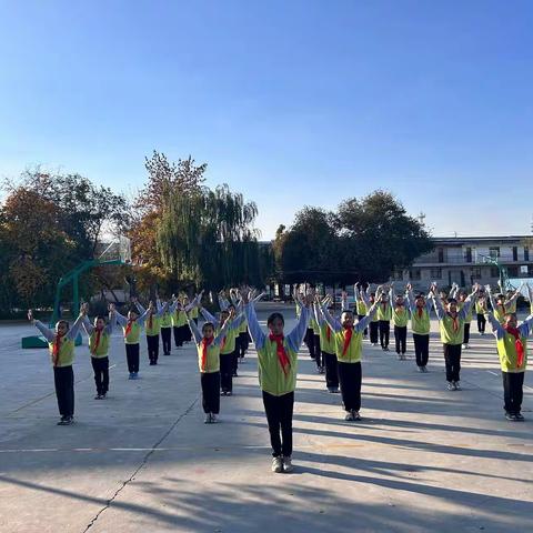 七彩阳光  悦动童年 博乐市达勒特中心学校 广播操比赛