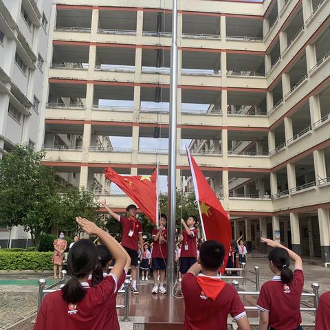 勤耕善学结硕果，砥砺奋进创辉煌  ———平南县月亮湾学校举行2023年春季期教育教学工作总结暨表彰大会