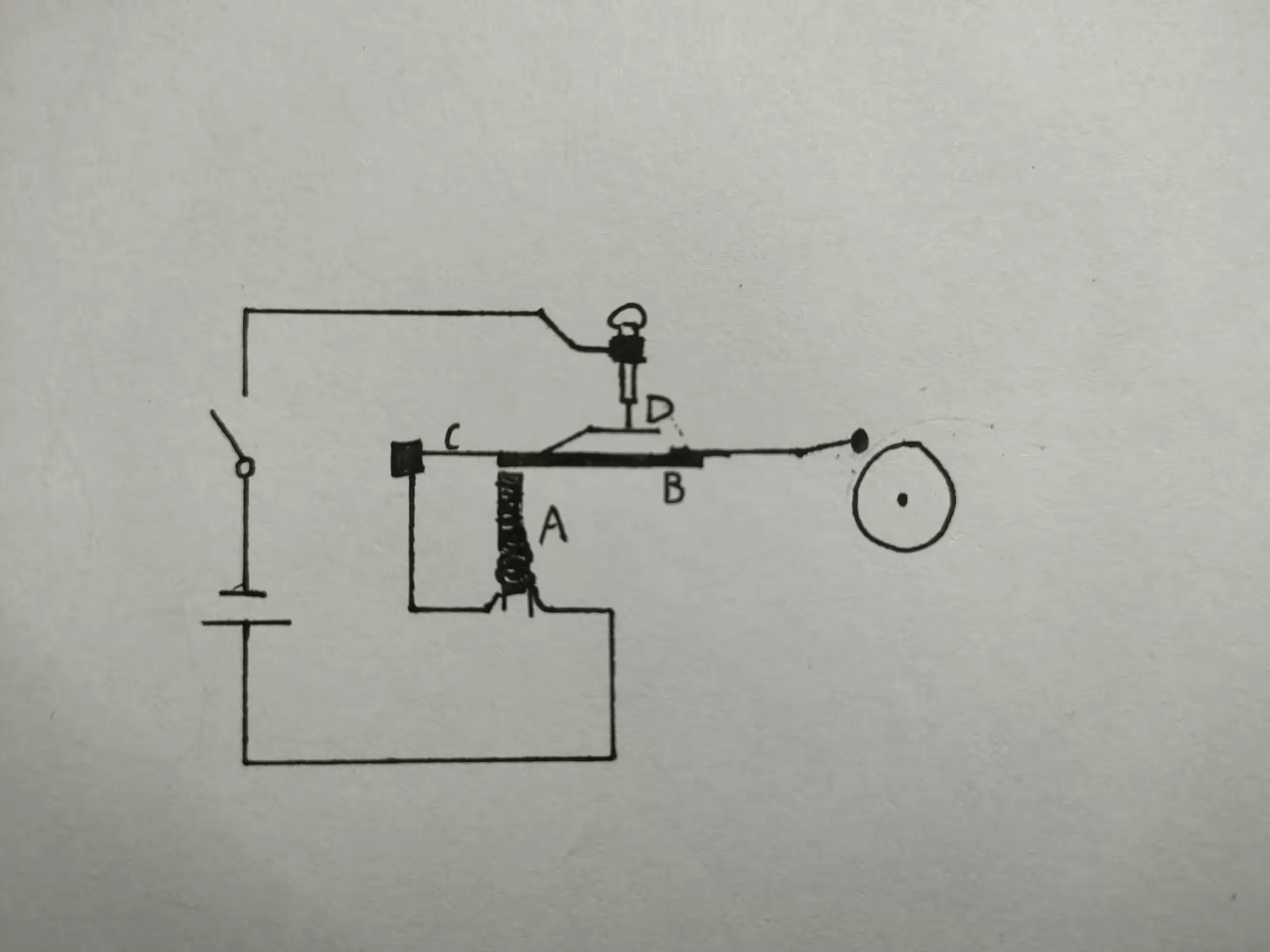 自制电铃——810 卢楷烨
