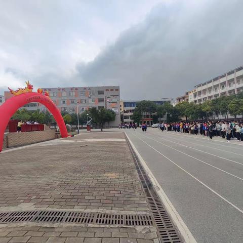 篮球运动强体魄·五育并举培英才——赣县区南塘中学举行三人篮球赛启动仪式暨初赛