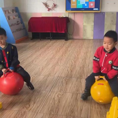 2025年幼儿园开心的一天