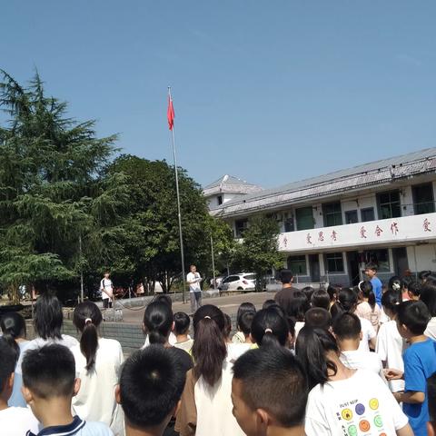 《铅山县私立逸丹学校》开展网络安全教育主题活动及防溺水安全教育主题活动。