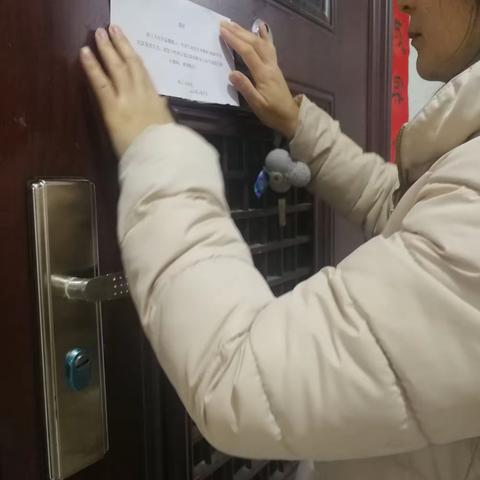 西工大社区周末继续推进医保缴费工作