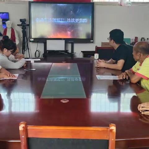 张天井村开展安全出行平安相伴—道路交通安全出行