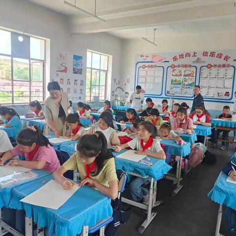 梁原学区横渠小学开展课后服务暨社团展示活动