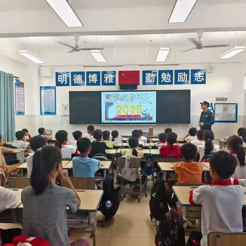 新村镇人武部组织开展2025年爱国主义进校园“国防教育”主题宣讲活动