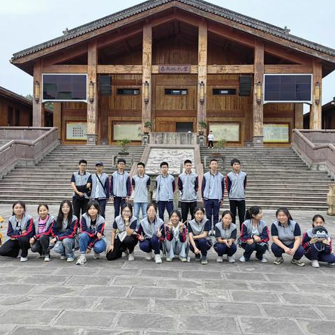 助力文明创城，共建美好家园——记永康四中环保活动