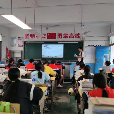 “共研，共美，共成长”——2025年雷牙中心小学语文教研组公开课活动