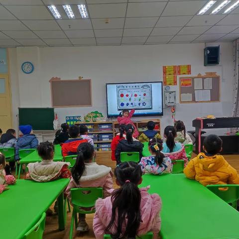 颜色变变变——汉台区七里中心幼儿园大一班主题活动