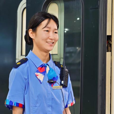 李珍珍：以“雪莲”之心绽放服务之光