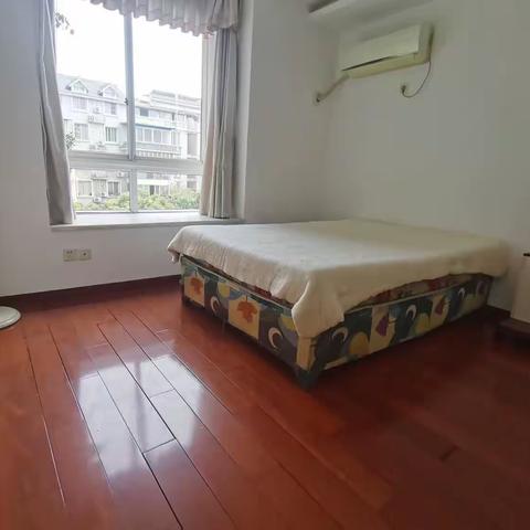 出租！绿岛华庭3跃4精装修，家电齐全，4-2-3，报价24800元/年☎️6381