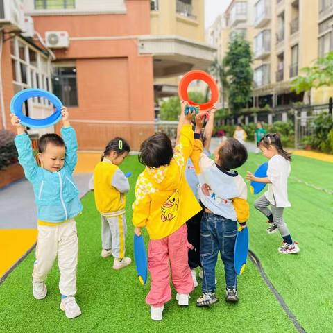 🌈 Happy day 微风不燥，阳光正好🌻🌾幼儿园里乐淘淘☀☀—大三班第八周回顾🎊🎊