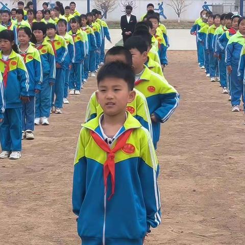 “操”练技能 健康快乐  ——彩亭桥小学开展集体绳操大课间活动