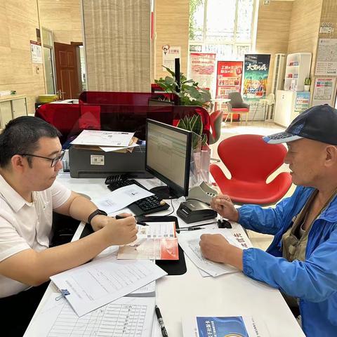 友好支行积极开展 反假货币宣传工作