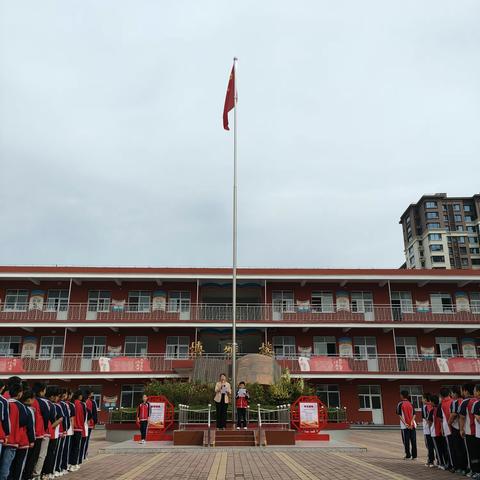 武邑县实验小学开启新学期思政课