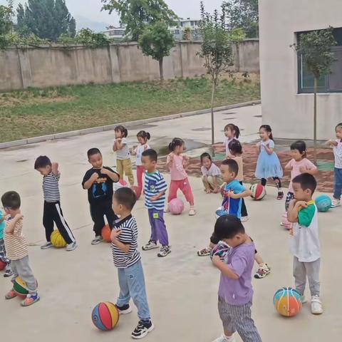 小小篮球🏀大大梦想—— 长城中学幼儿园体能篮球课