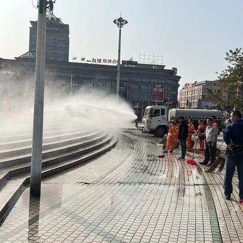 洁净迎新春，广场焕新颜